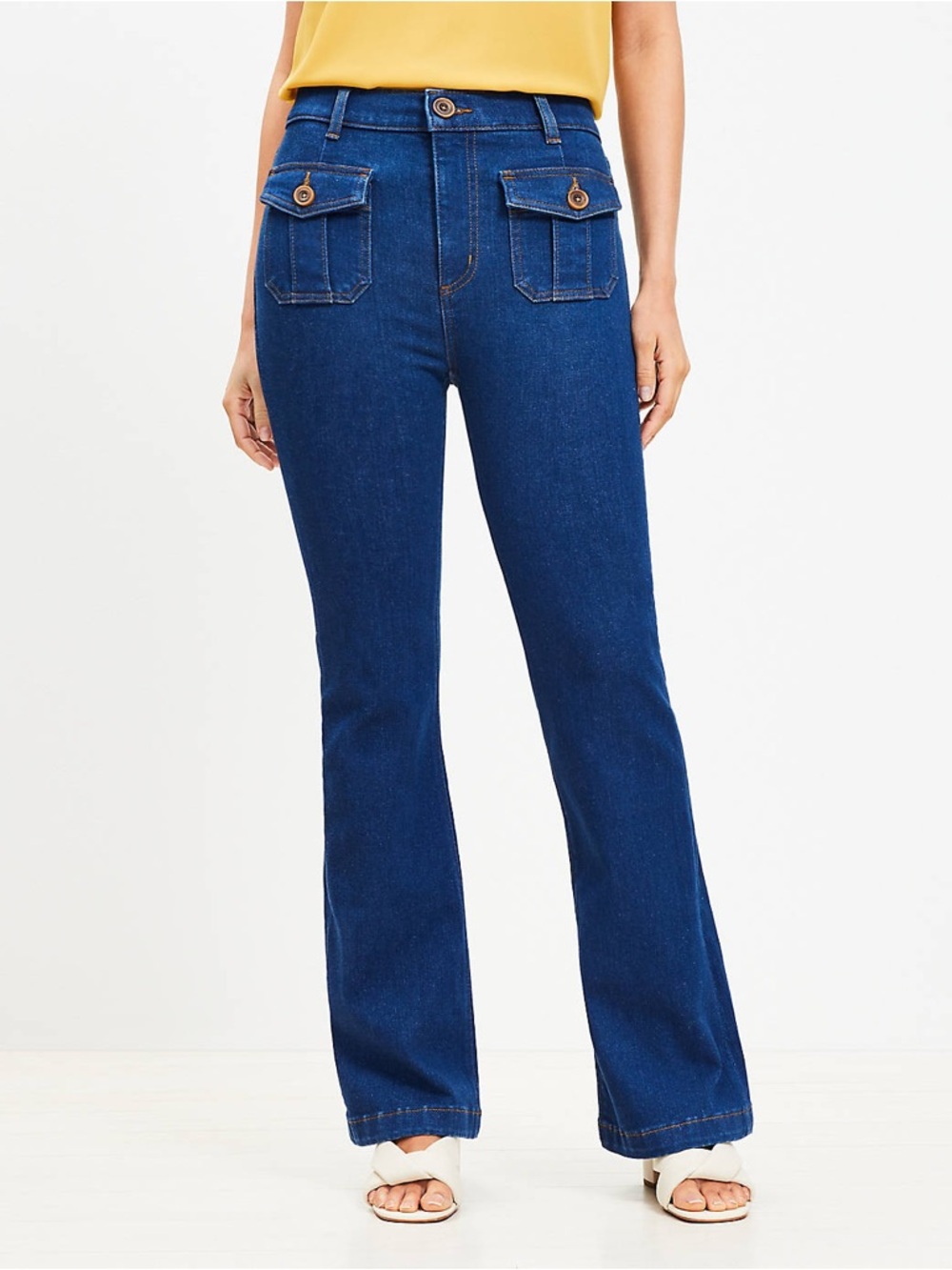 LOFT Curvy High Rise Patch Pocket Slim Flare Jeans in Dark Wash Size 4/27